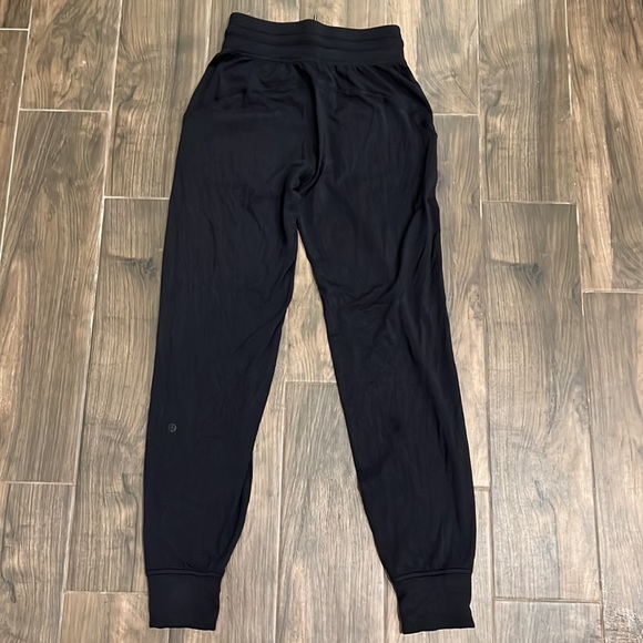 Lululemon Ready to Rulu Joggers - Picture 2 of 5